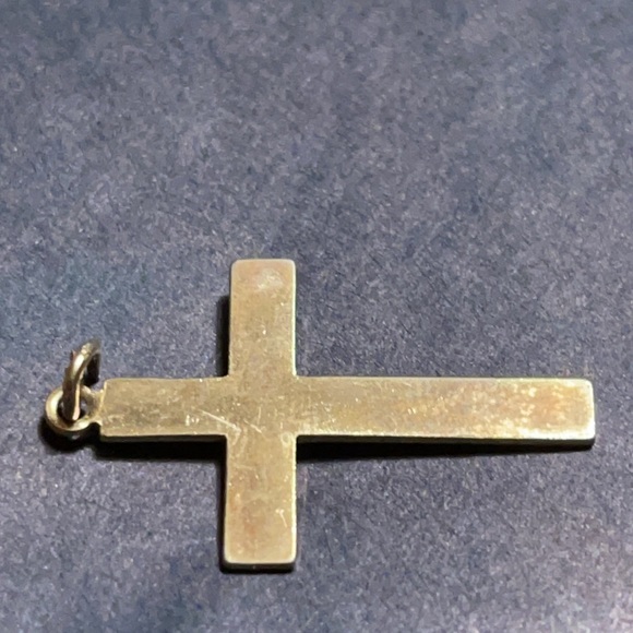 Beautiful vintage Cross Etched/Engraved Pendant 🌺 - Picture 12 of 13